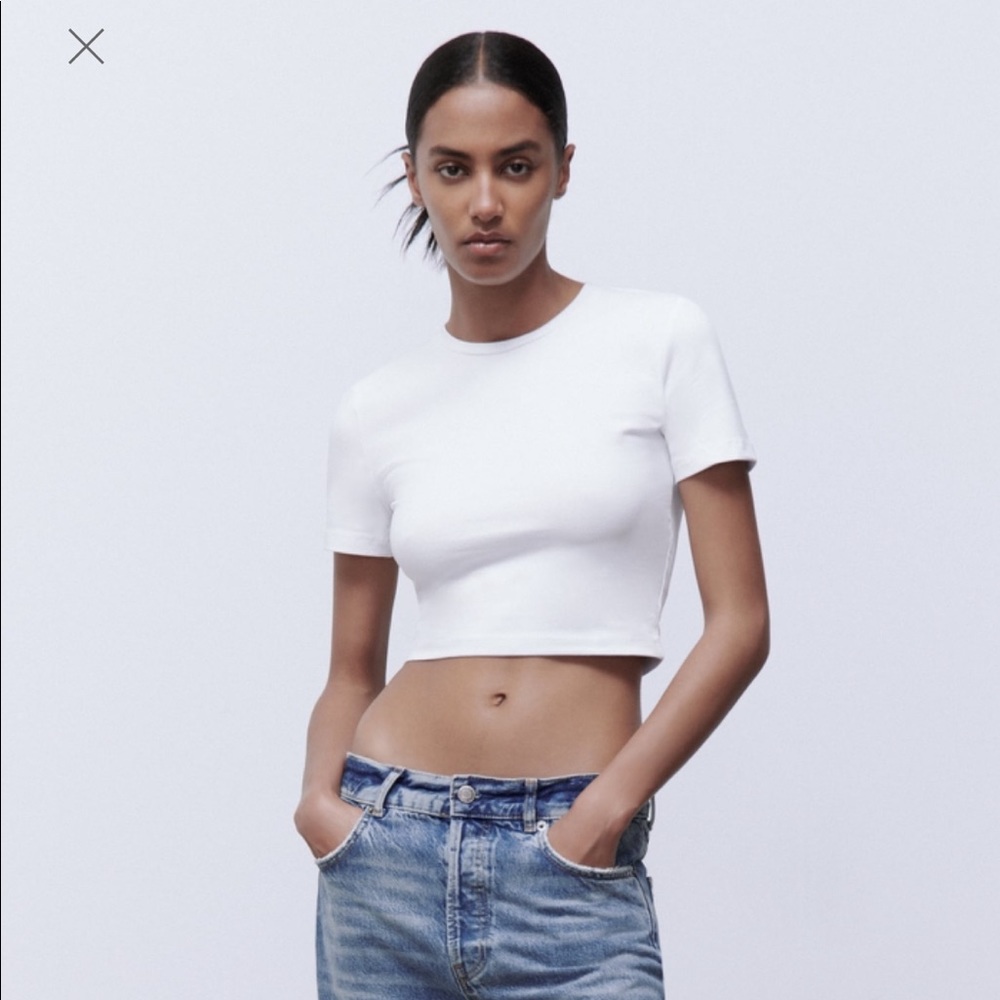 2/$20 White Zara T size S
